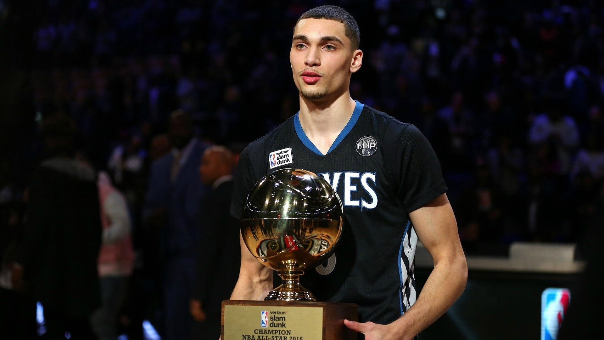 赞比亚男篮在非洲预赛中拼搏不断，勇往直前冲击奥运奖杯，赞比亚球队